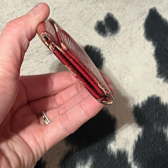 Louis Vuitton Red EPI Leather Four Key Holder CA1915 - Picture 6 of 16